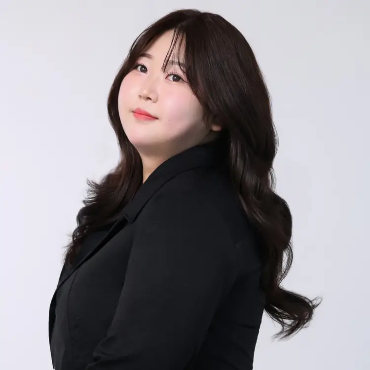 아리 · 스타일리스트